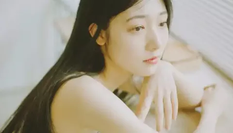 比李荣浩更小的眼睛